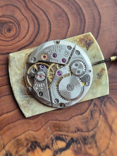Universal geneve cal - cal, 42